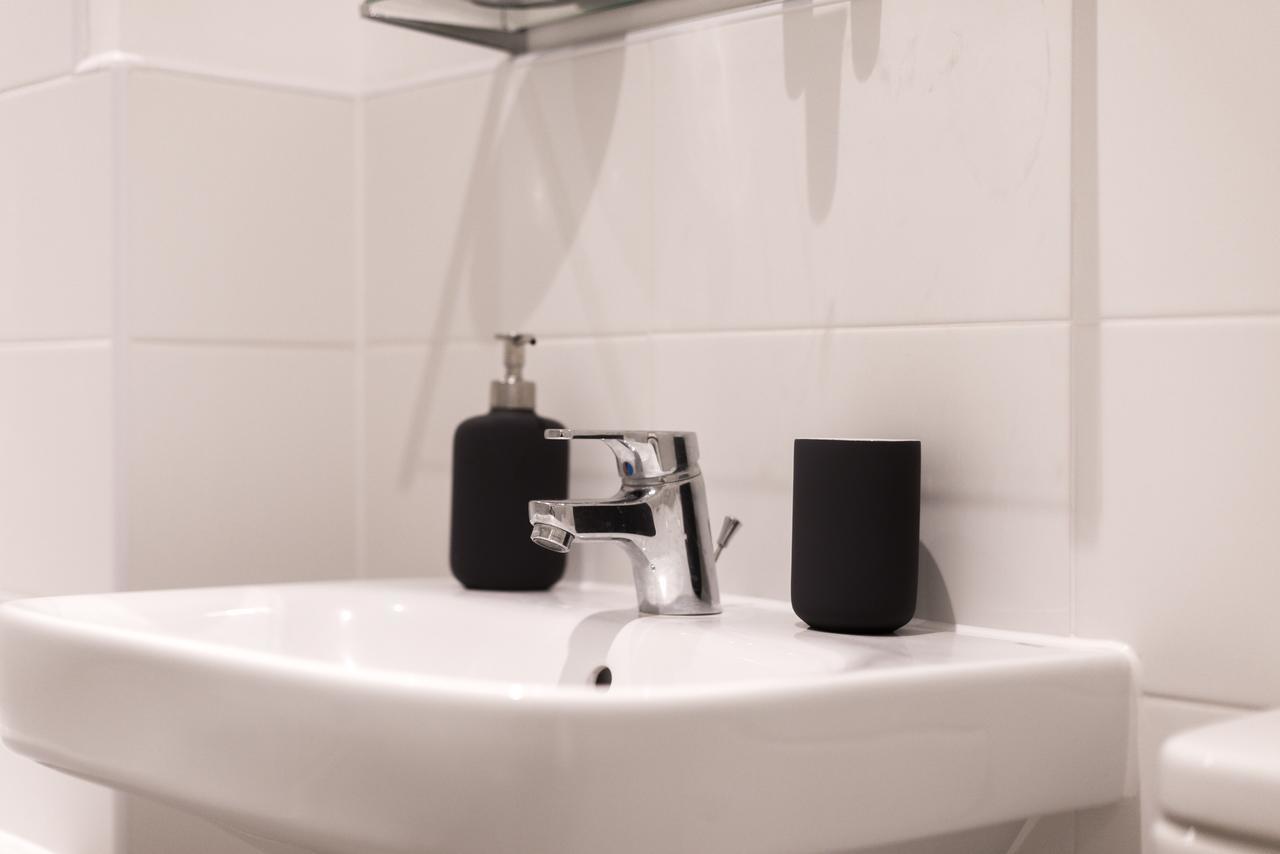 Hertford Serviced Apartments แวร์ ภายนอก รูปภาพ