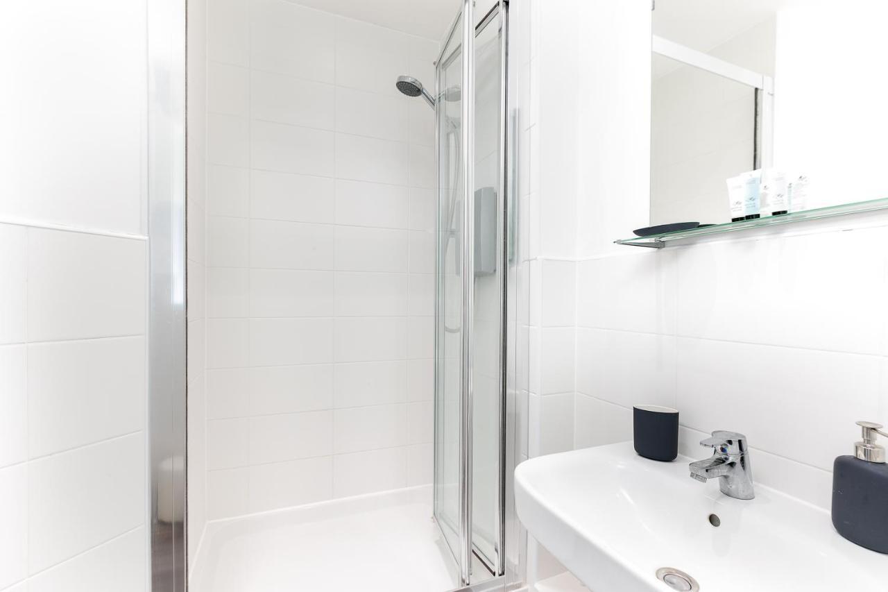 Hertford Serviced Apartments แวร์ ภายนอก รูปภาพ