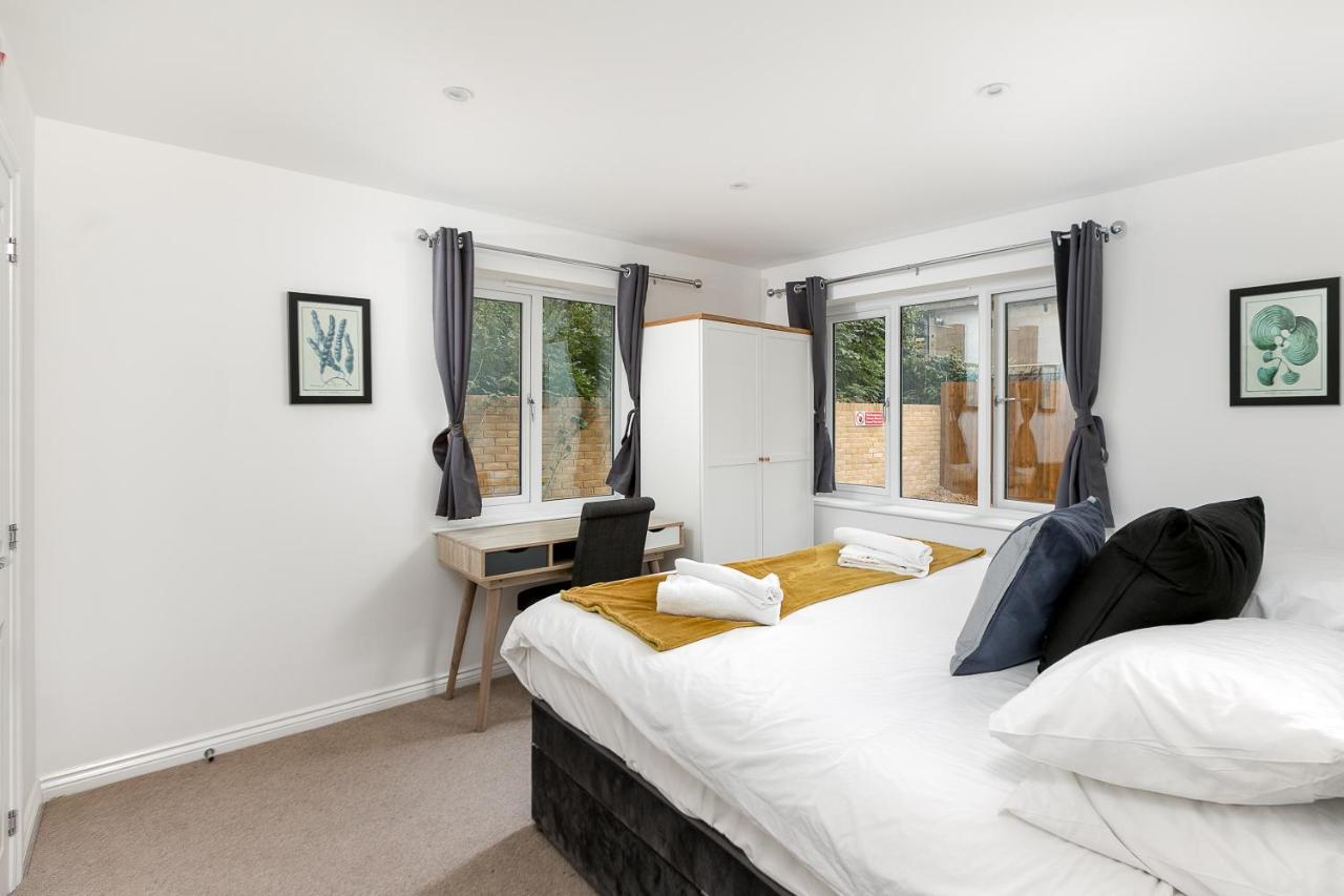 Hertford Serviced Apartments แวร์ ภายนอก รูปภาพ